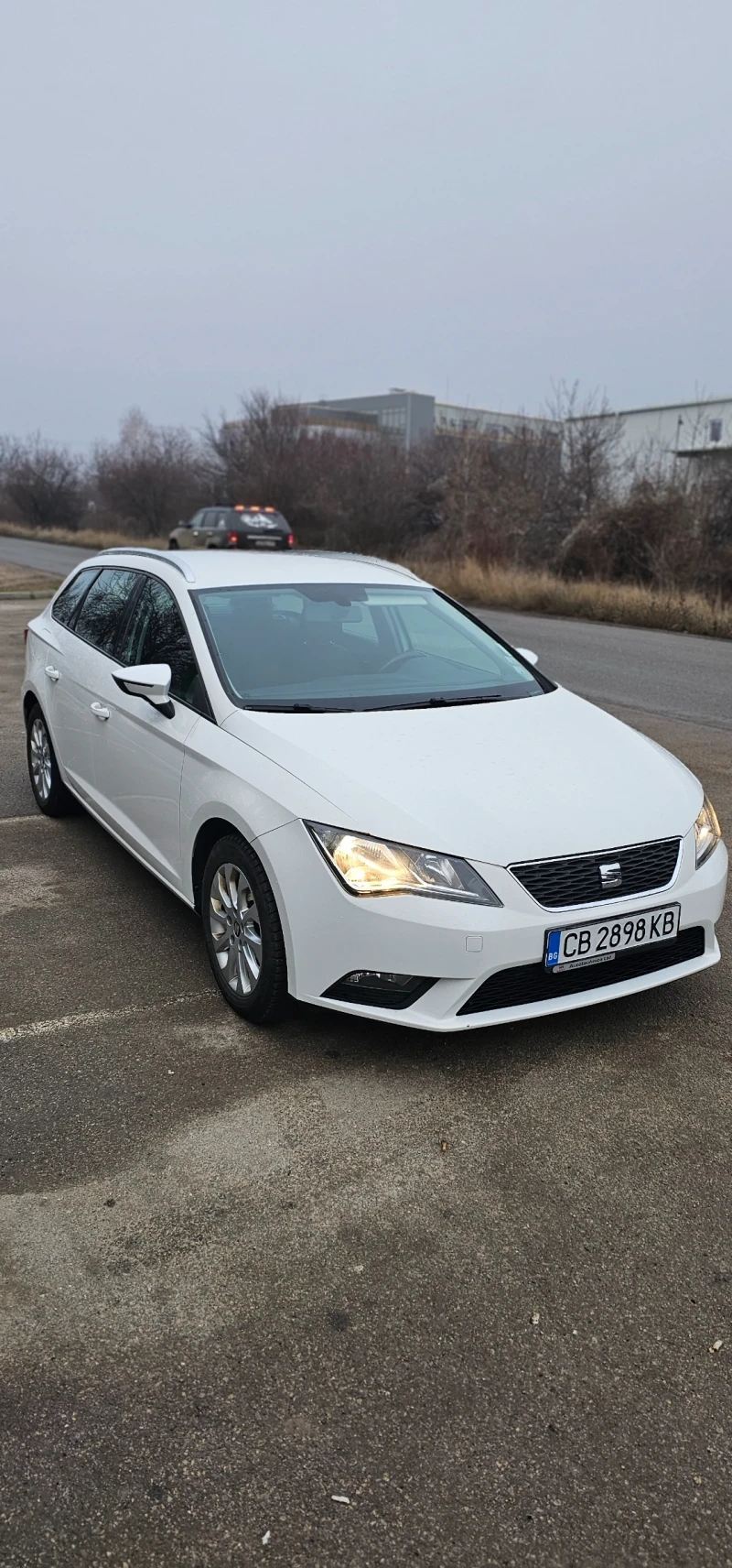Seat Leon, снимка 2 - Автомобили и джипове - 53215973