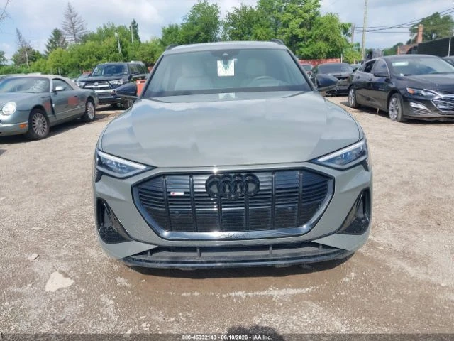Audi E-Tron * CHRONOS* QUATTRO* ПОДГРЕВ* ПАНОРАМА* ОБДУХВАНЕ* , снимка 11 - Автомобили и джипове - 55065710