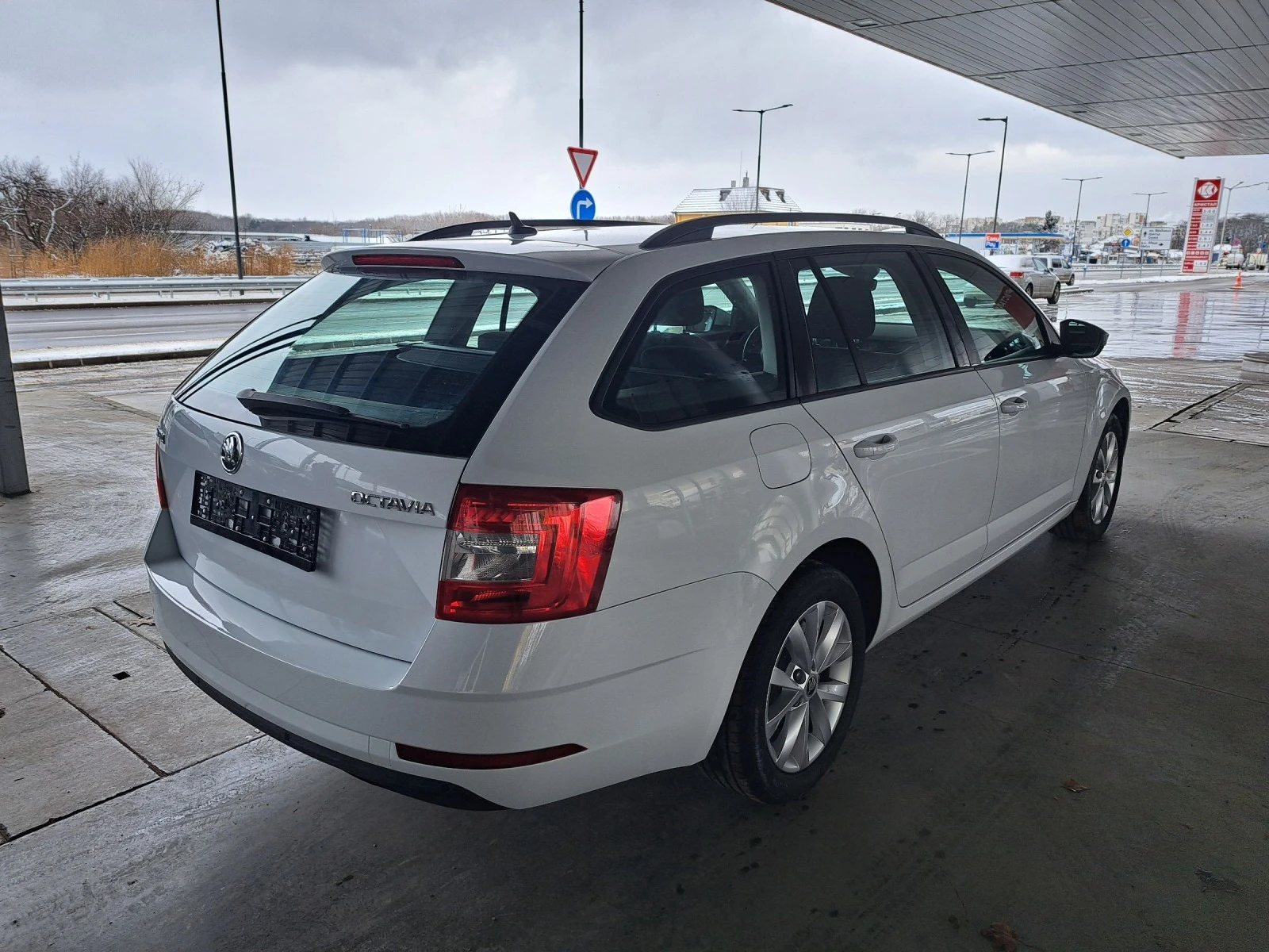 Skoda Octavia 2.0TDI 150PS.ITALIA - изображение 2