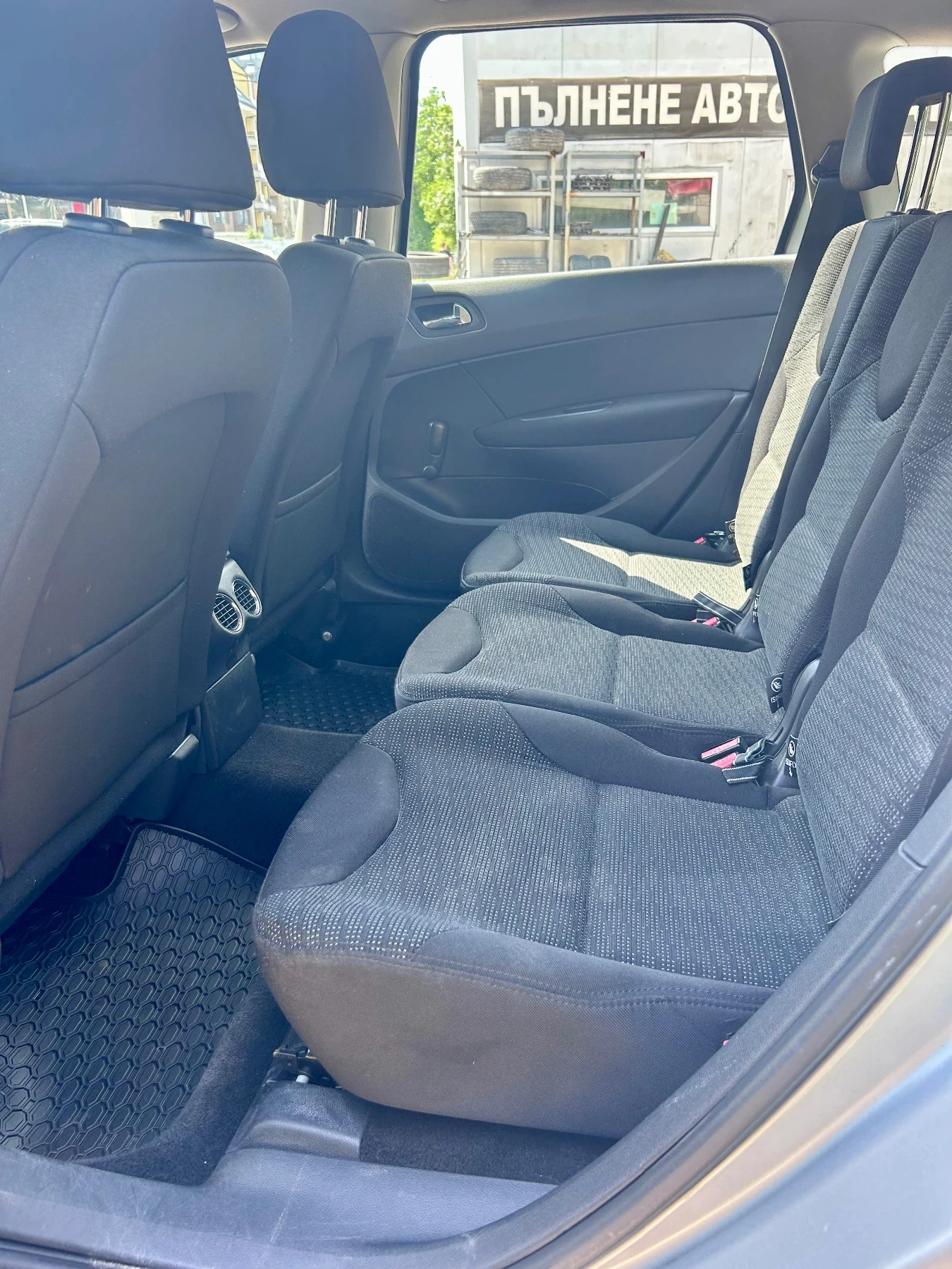 Peugeot 308 SW 1.6 HDI, навигация и панорамен таван - изображение 4