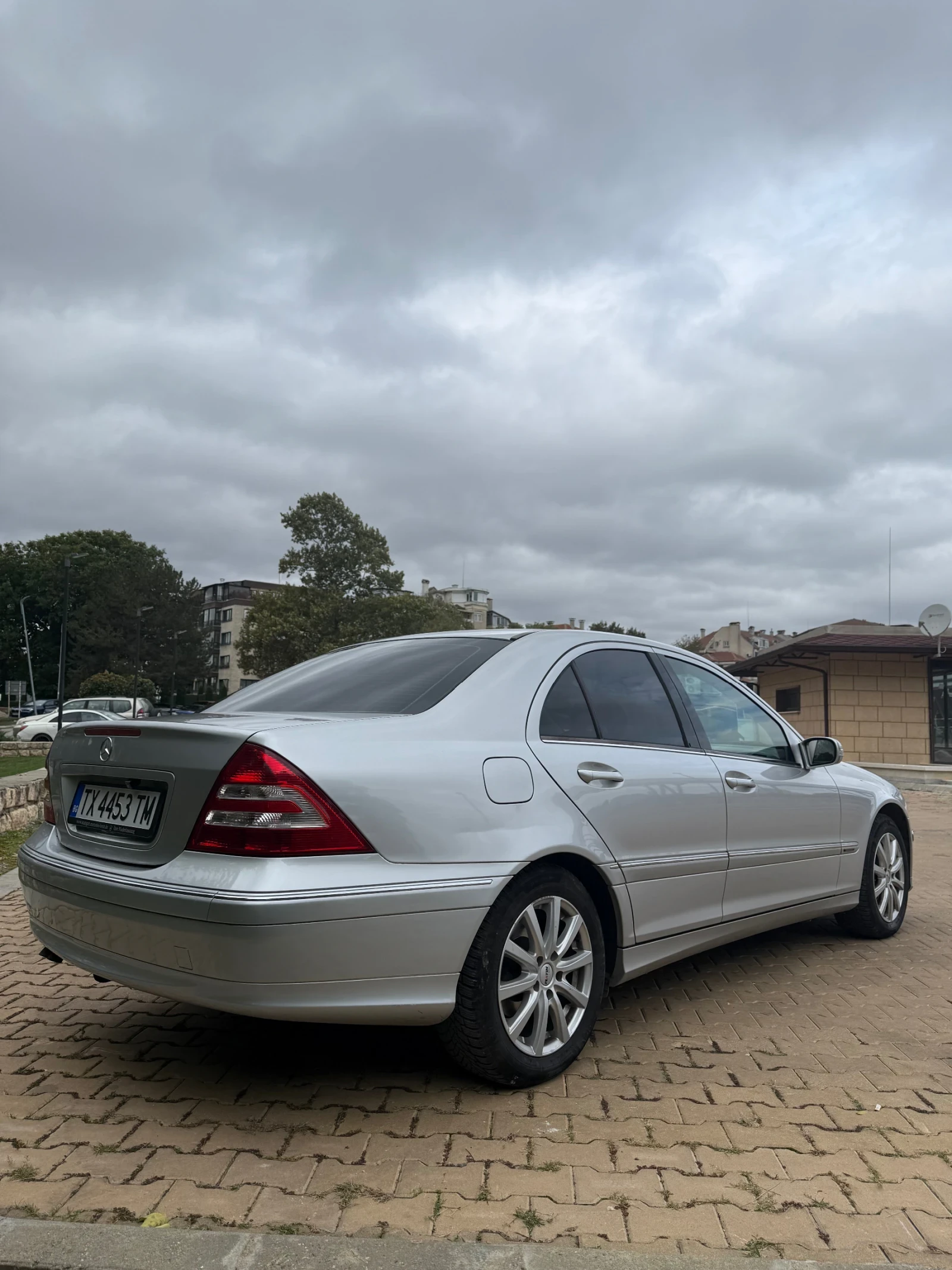 Mercedes-Benz C 180 C180 kompressor - изображение 4