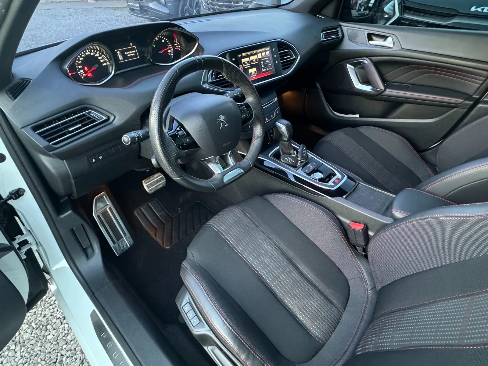 Peugeot 308 2.0 BlueHDi ! GT Line ! - изображение 8