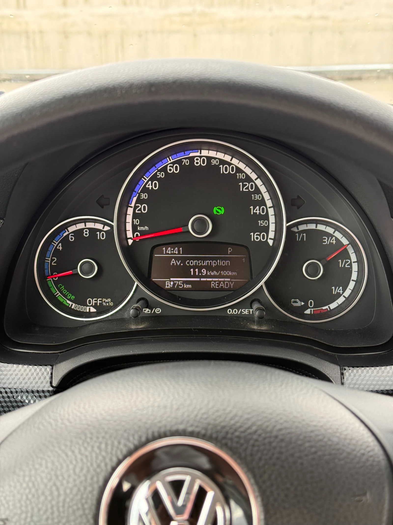 VW Up, снимка 16 - Автомобили и джипове - 54244658