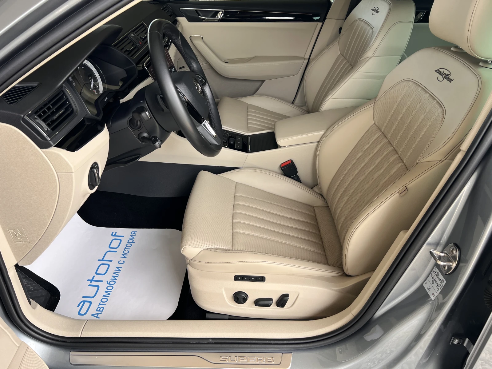 Skoda Superb L&K/2.0TDI/190k.c./7AT/4x4, снимка 8 - Автомобили и джипове - 54284893