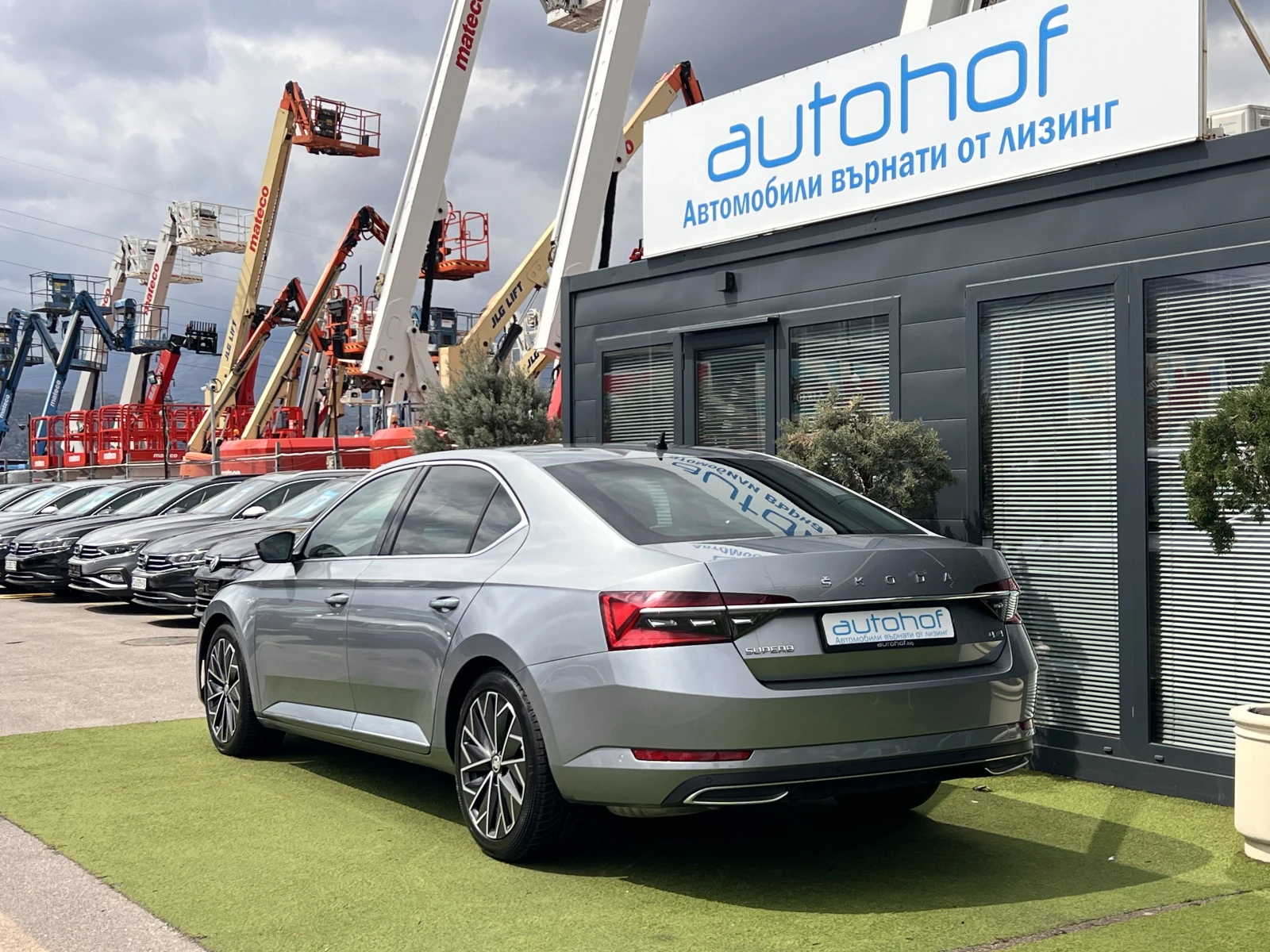 Skoda Superb L&K/2.0TDI/190k.c./7AT/4x4, снимка 3 - Автомобили и джипове - 54284893