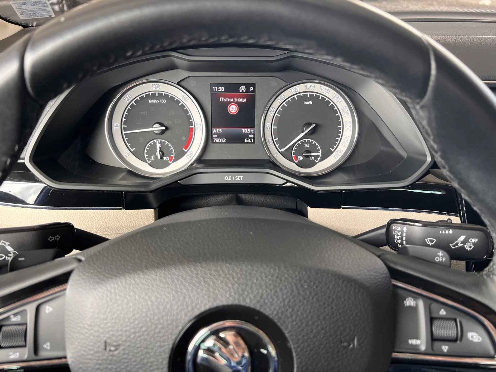 Skoda Superb L&K/2.0TDI/190k.c./7AT/4x4, снимка 12 - Автомобили и джипове - 54284893