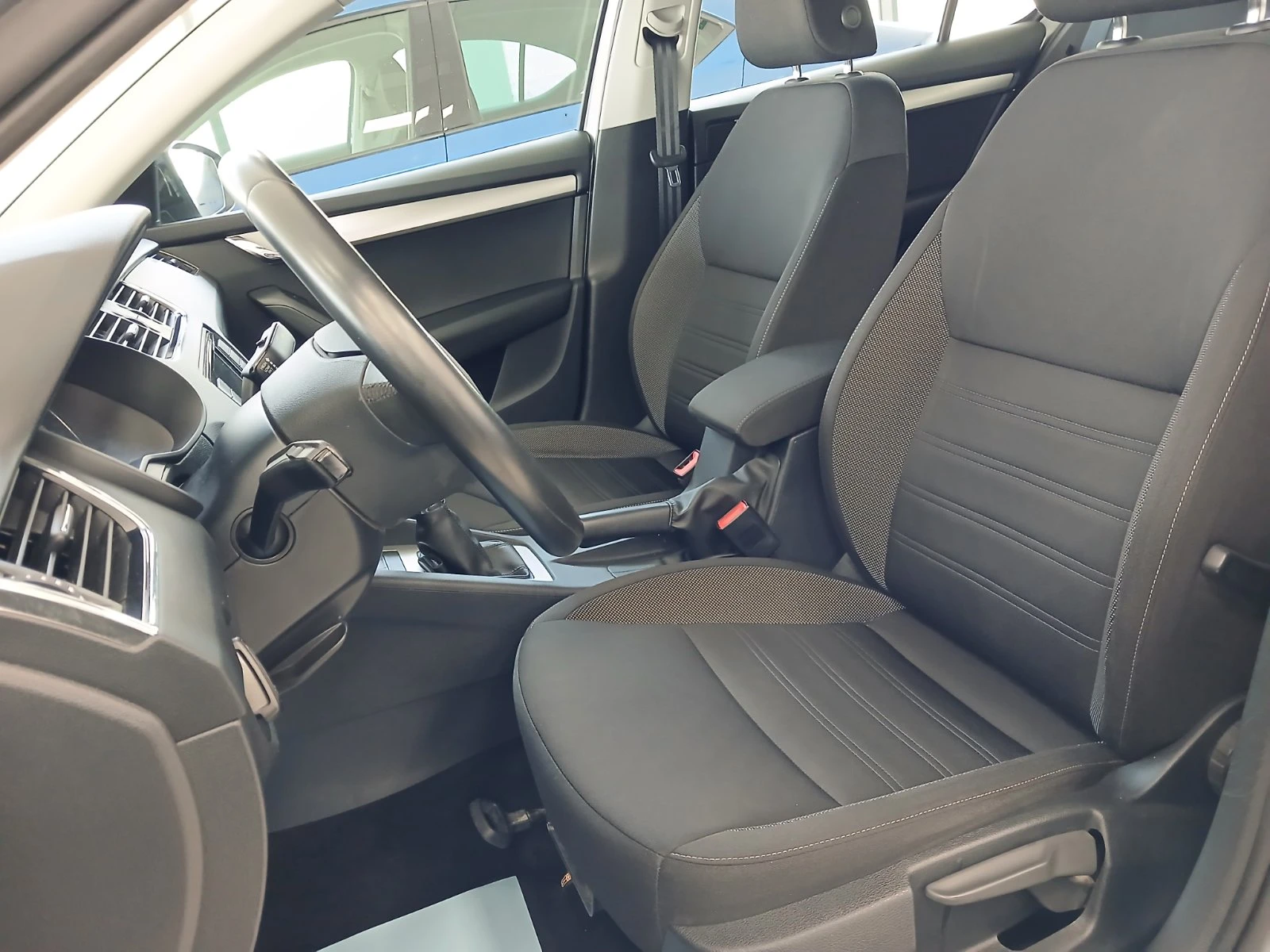 Skoda Octavia Ambiton 1, 5 TSI/150 �.�. | Mobile.bg � ����������� 9