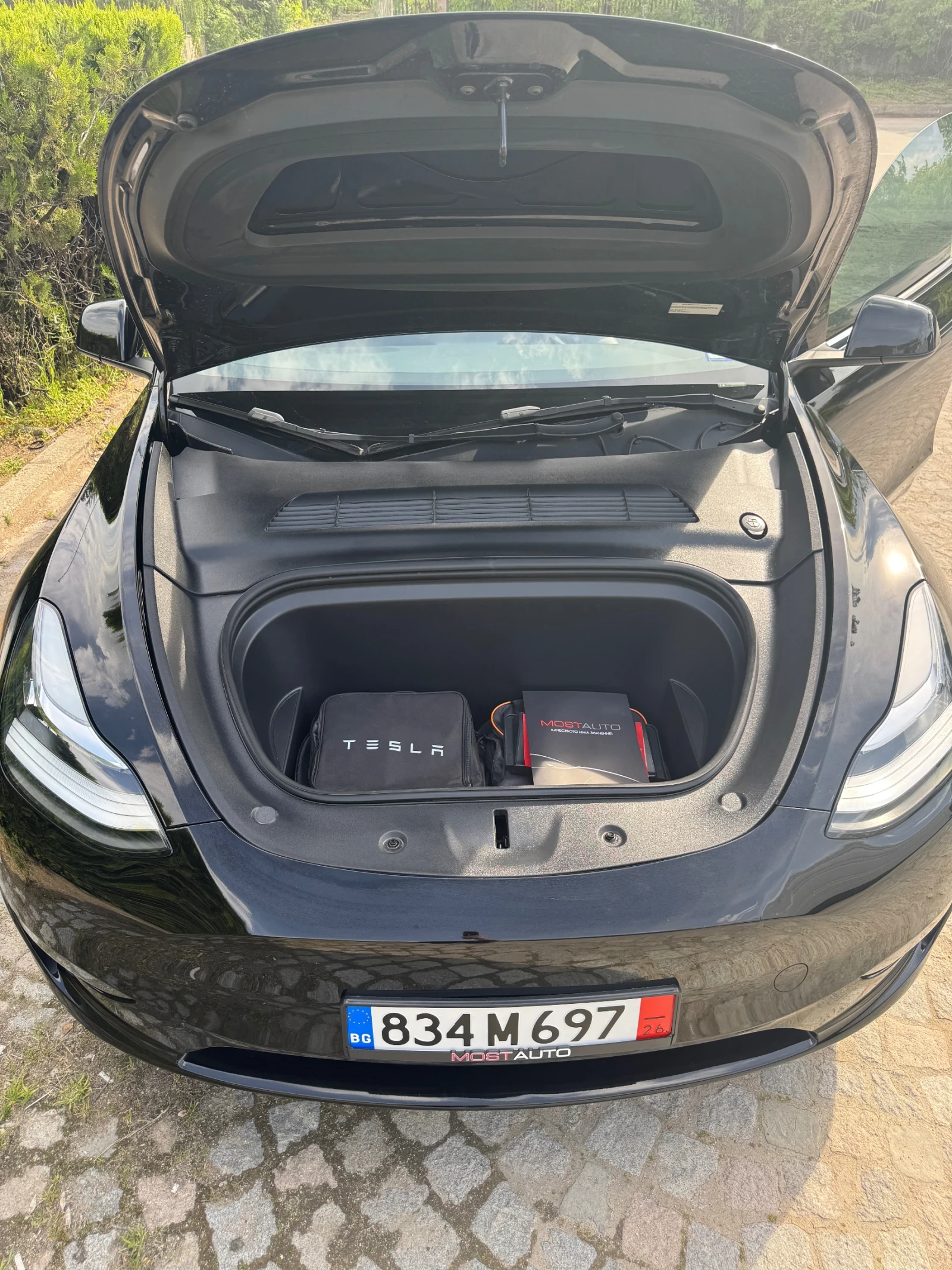 Tesla Model Y Dual motor Long range, снимка 10 - Автомобили и джипове - 54456323