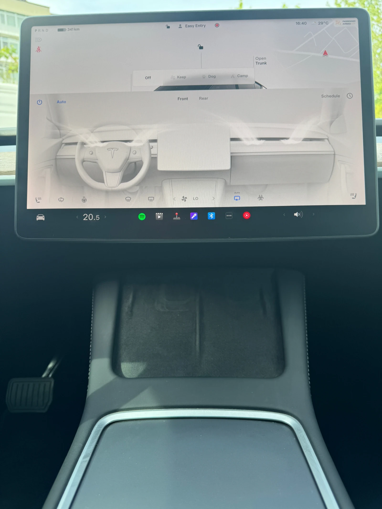 Tesla Model Y Dual motor Long range, снимка 13 - Автомобили и джипове - 54456323