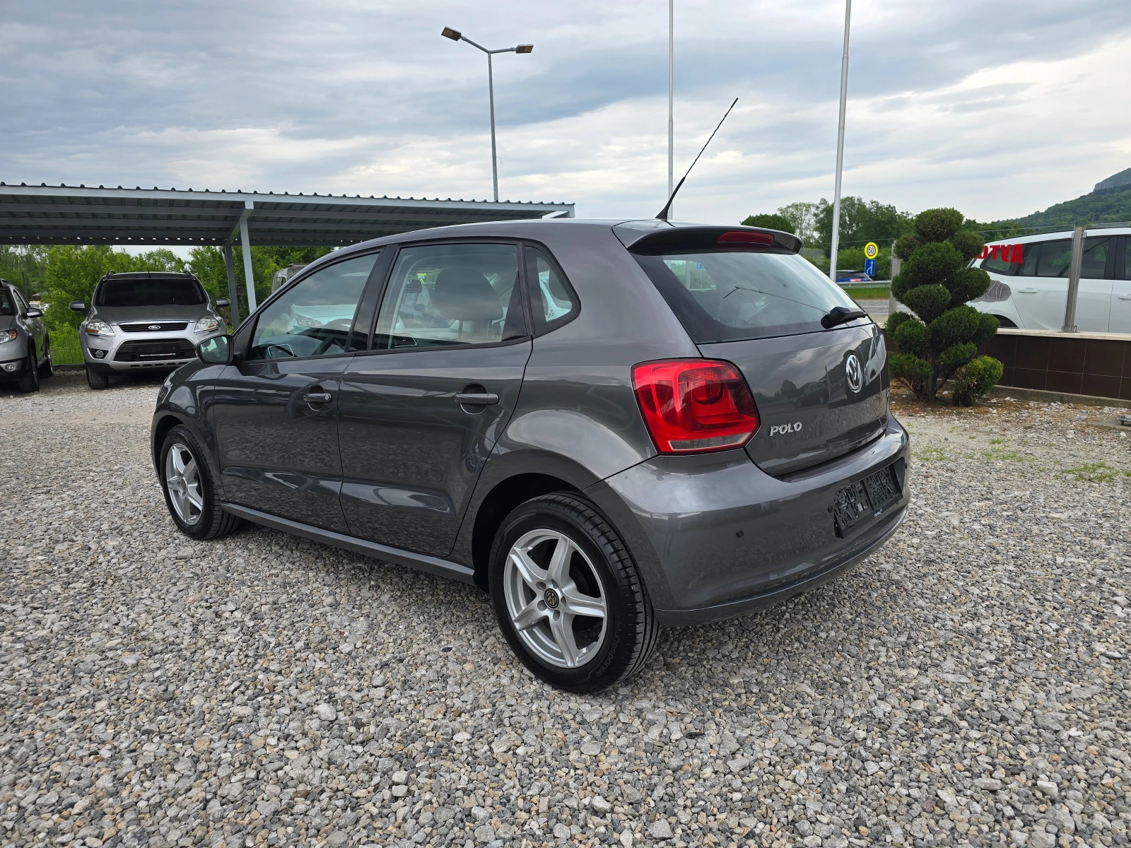 VW Polo 1.6TDI  75кс ! ! РЕАЛНИ КИЛОМЕТРИ, снимка 3 - Автомобили и джипове - 54508379