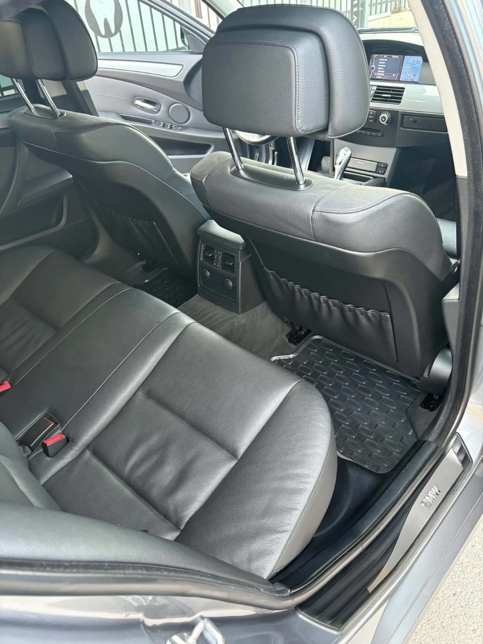 BMW 530 M57 235hp, снимка 13 - Автомобили и джипове - 54672780