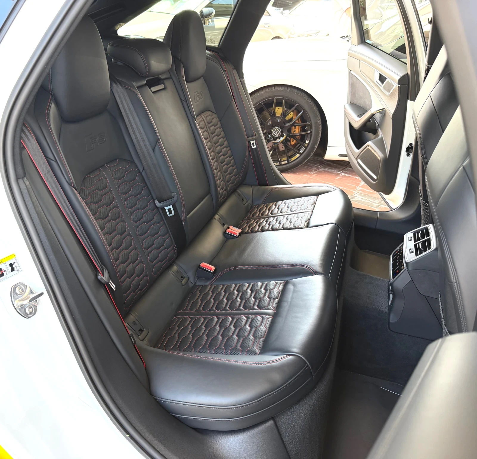 Audi Rs6 MTM-1000K.C#CERAMIC#PANORAMA#SOFTCLOSE#LASER#ОБДУХ, снимка 13 - Автомобили и джипове - 54860905