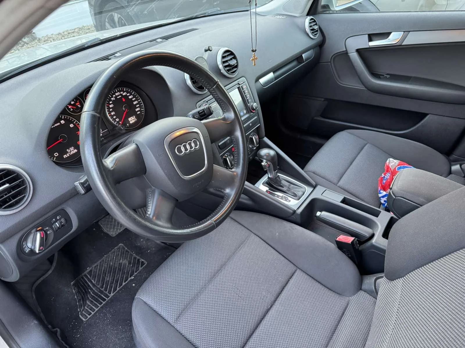 Audi A3  Automatic 1. 4 TFSI Sportback, снимка 4 - Автомобили и джипове - 55472432