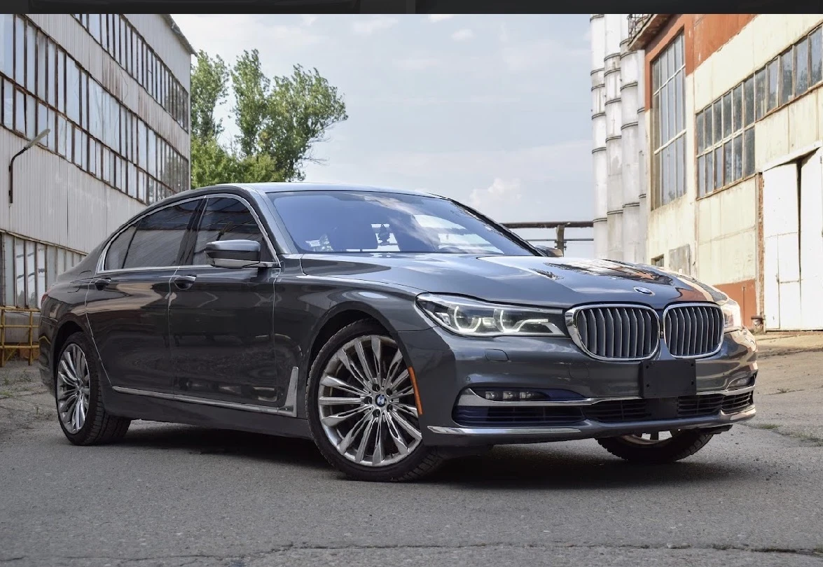 BMW 750 BOWERS&WILKINS/FULL/CARBON EDITION