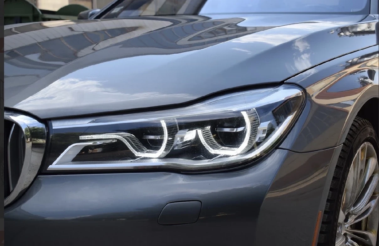 BMW 750 BOWERS&WILKINS/FULL/CARBON EDITION, снимка 4 - Автомобили и джипове - 55601283