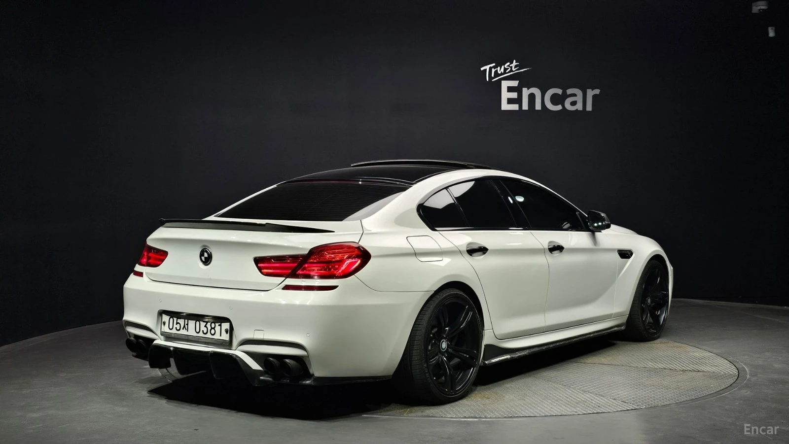 BMW 640 * MAX* M PACK* 360* Ambient Light* Head-up* ПАНО* , снимка 2 - Автомобили и джипове - 55656115