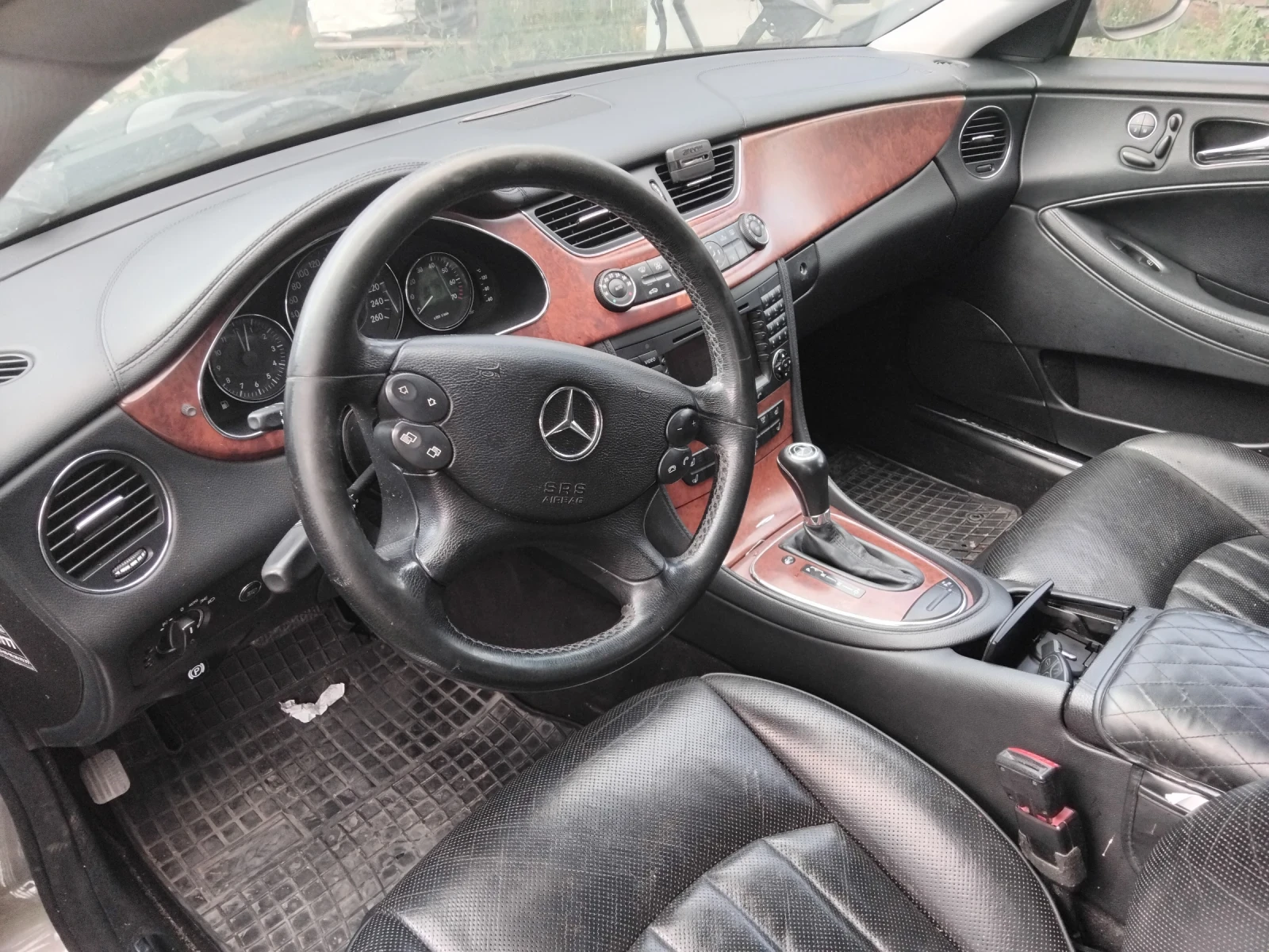 Mercedes-Benz CLS 350 3.5 Бензин/Газ, снимка 4 - Автомобили и джипове - 55792729