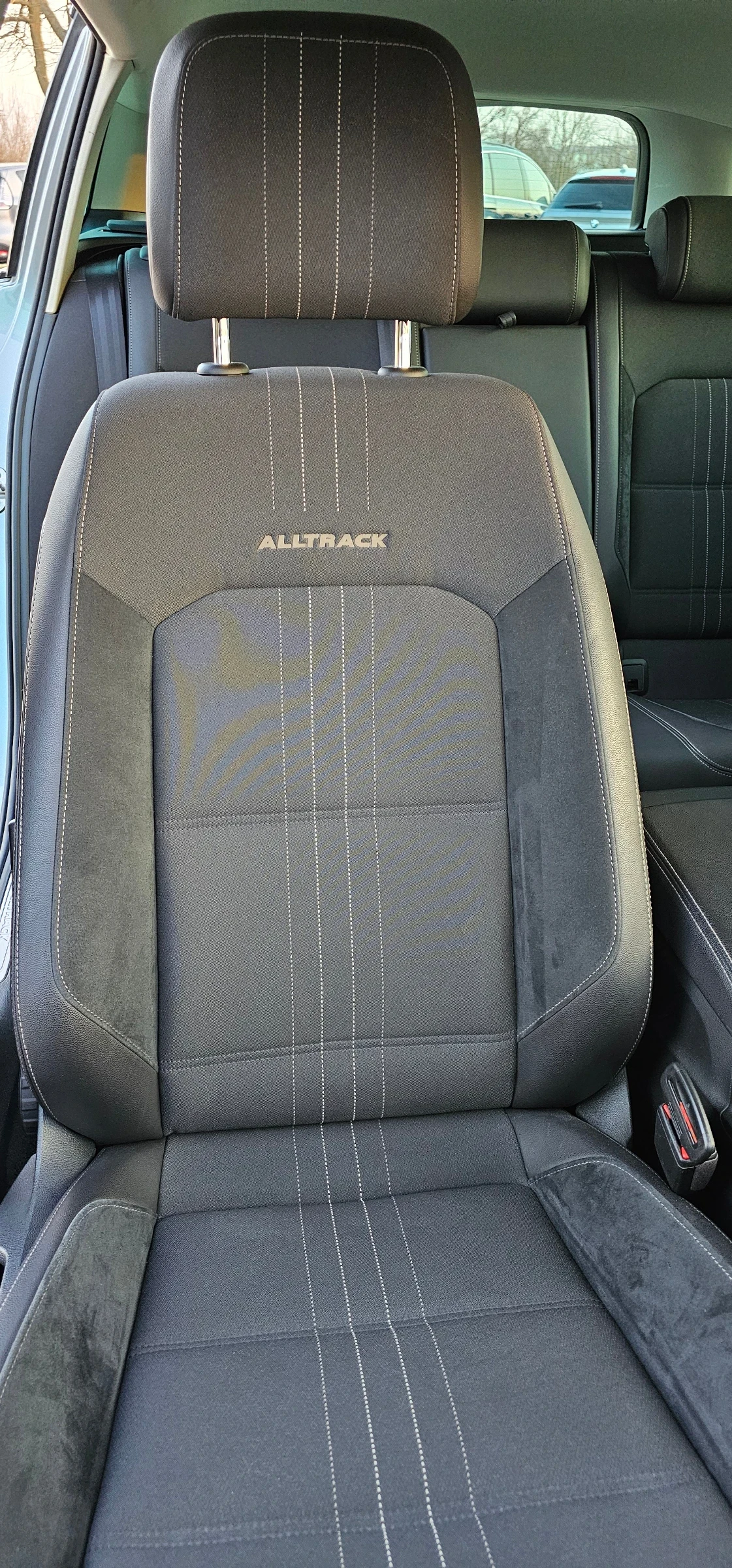 VW Alltrack 2.0TDI/190k/DIGITAL/LED, снимка 10 - Автомобили и джипове - 56149039