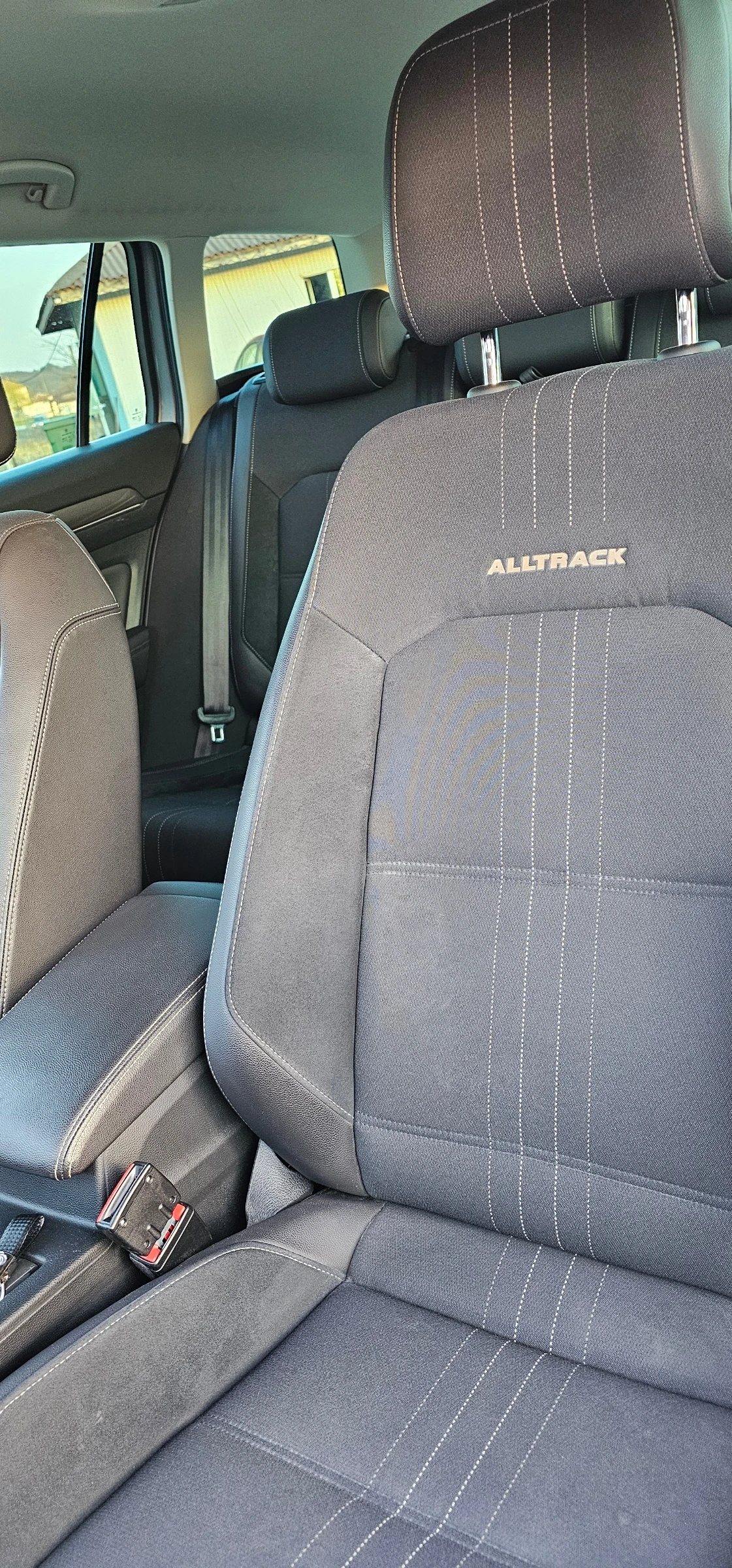 VW Alltrack 2.0TDI/190k/DIGITAL/LED, снимка 13 - Автомобили и джипове - 56149039
