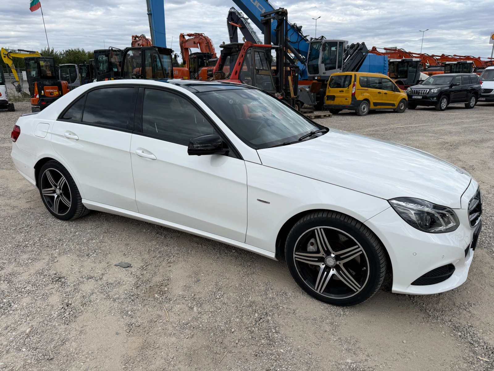 Mercedes-Benz E 350 BLUETEC 4 MATIC, снимка 8 - Автомобили и джипове - 56181907