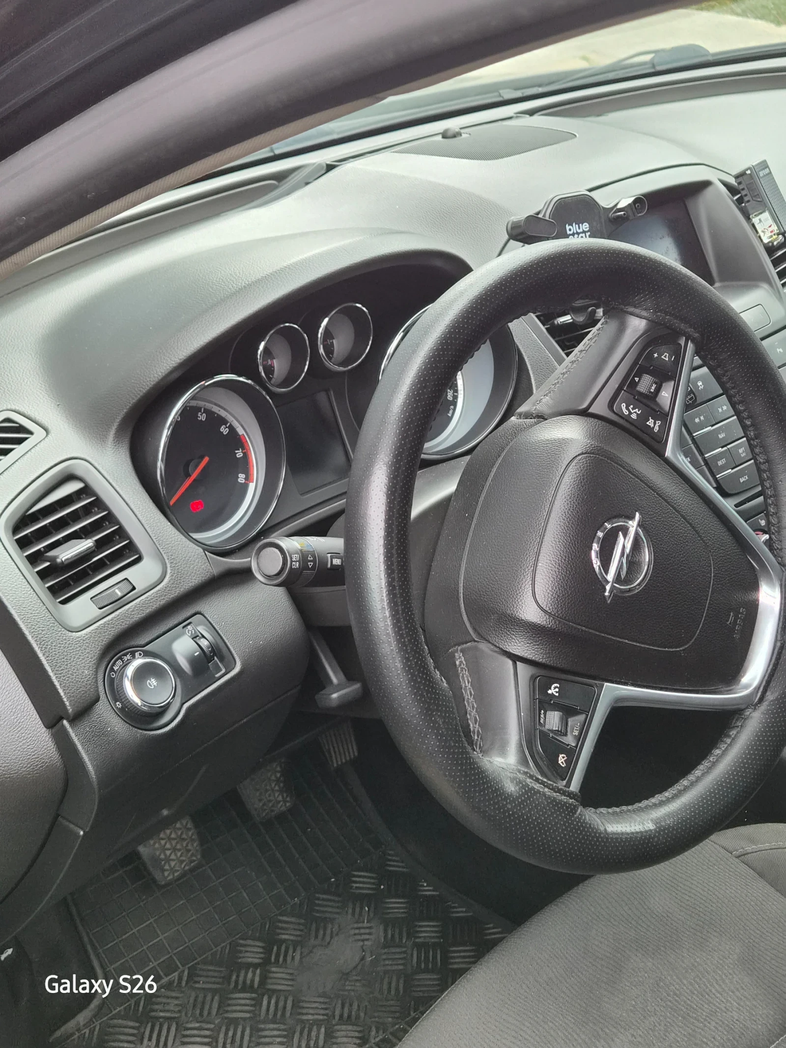 Opel Insignia Турбо, снимка 7 - Автомобили и джипове - 56464386