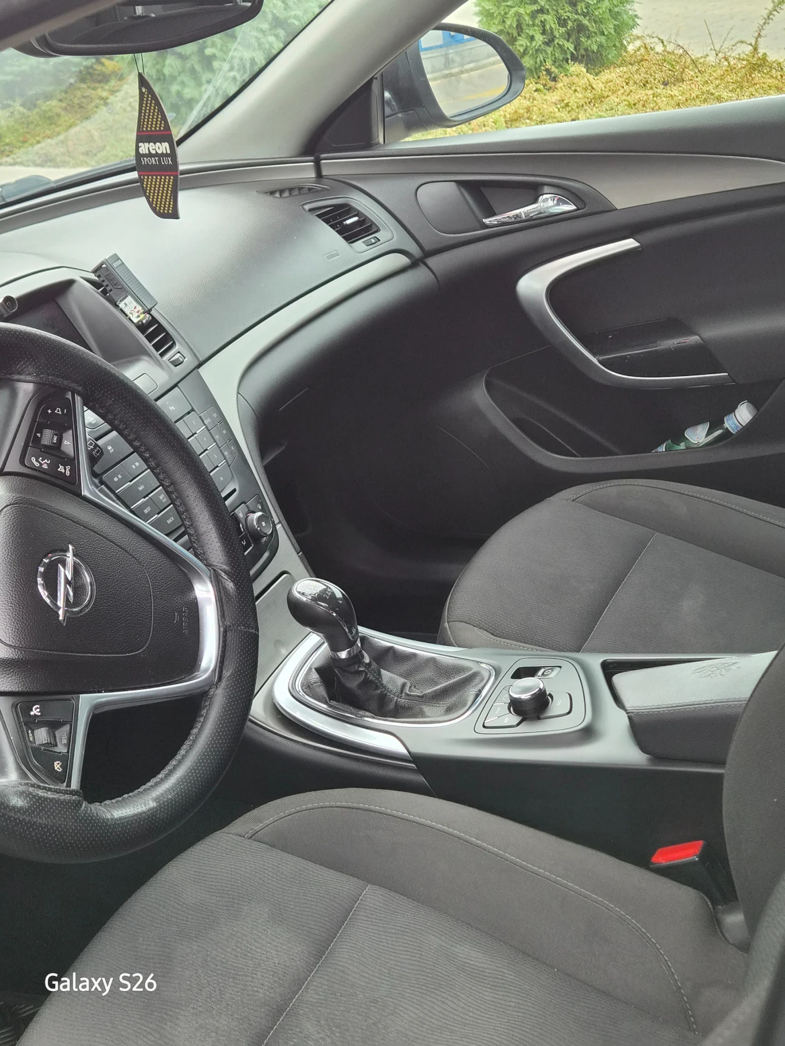 Opel Insignia Турбо, снимка 11 - Автомобили и джипове - 56464386