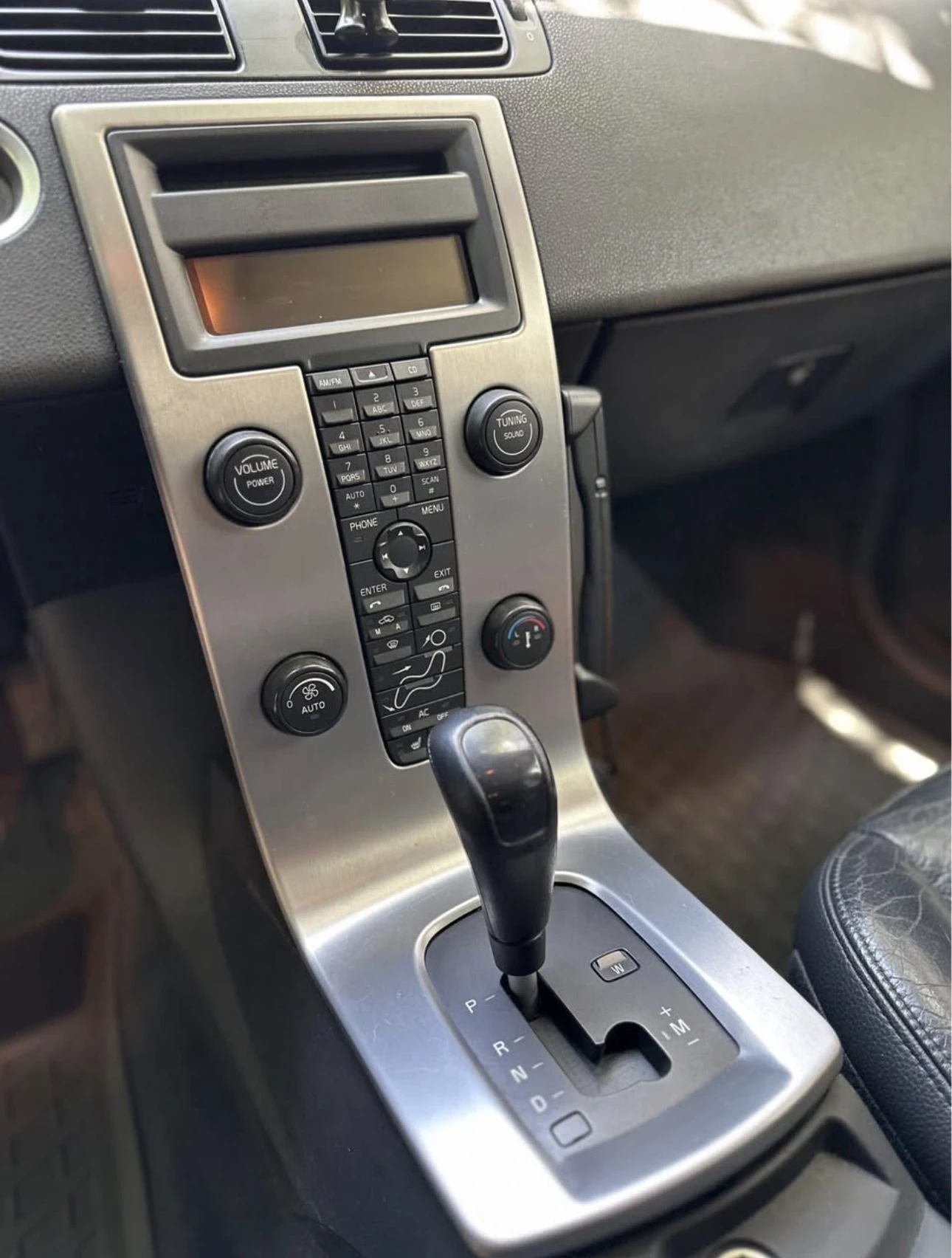 Volvo V50 2.4 D5 Автомат , снимка 6 - Автомобили и джипове - 56477959