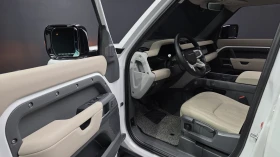 Land Rover Defender D250* 360* BLIND SPOT* ПОДГРЕВ ВОЛАН* ЛЮК* КРАЙНА , снимка 10