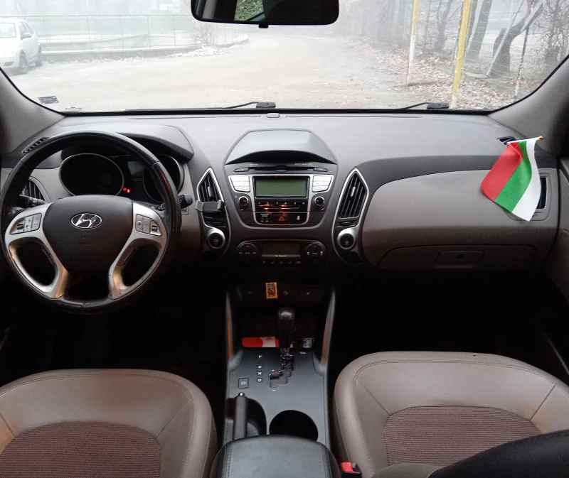 Hyundai IX35 2.0crdi 184hp Premium!, снимка 5 - Автомобили и джипове - 47397386