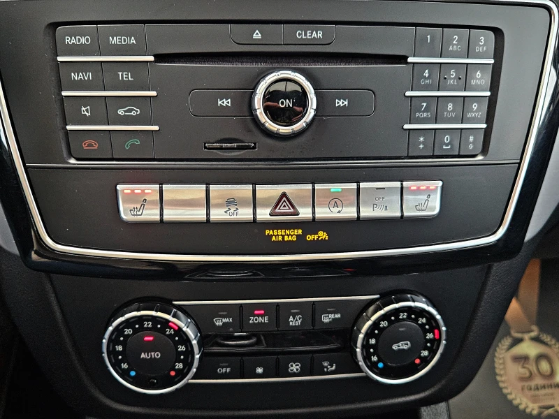 Mercedes-Benz GLE 350 AMG/GERMANY/360CAM/DISTR/CAR PLAY/ПОДГРEB/AIR/LIZI, снимка 12 - Автомобили и джипове - 53100865