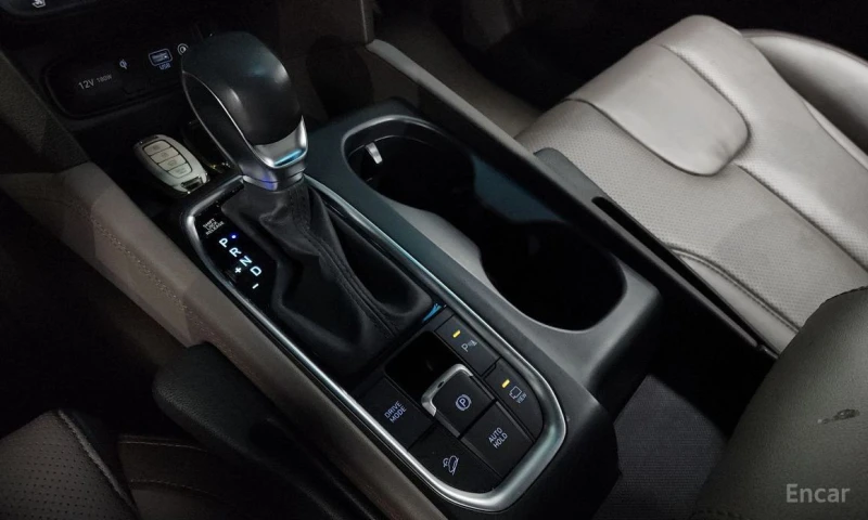 Hyundai Santa fe, снимка 9 - Автомобили и джипове - 53232908