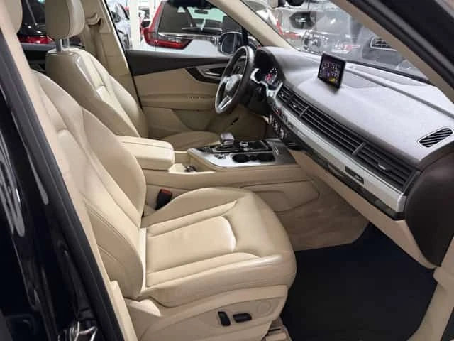 Audi Q7 Komfort 3.0 TFSI quattro | PANO | ПОДГРЕВИ | , снимка 11 - Автомобили и джипове - 53814317