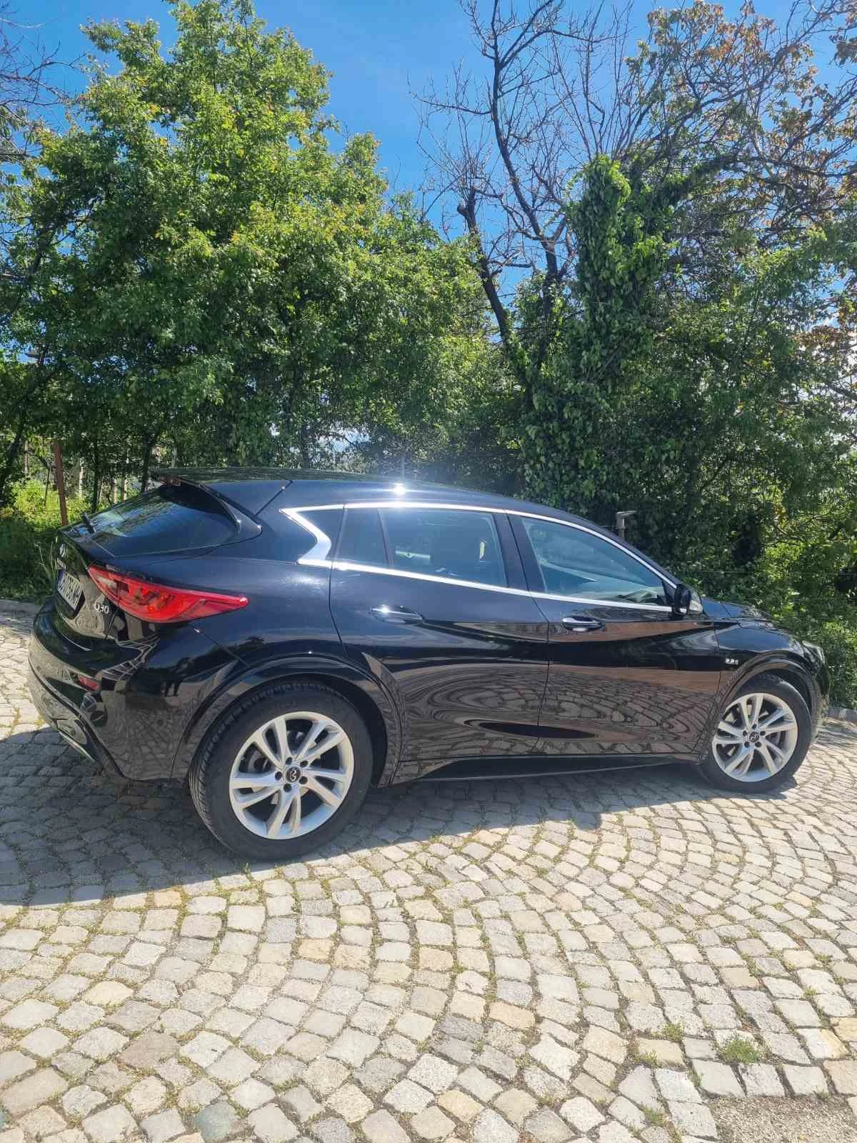 Infiniti Q30  - изображение 3