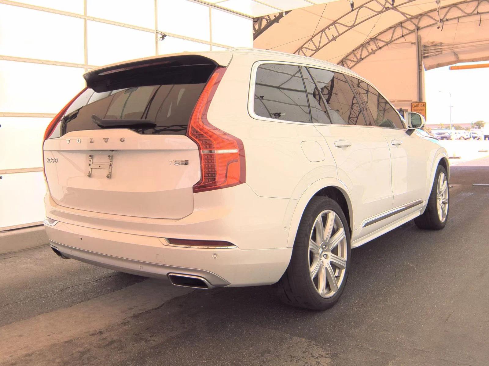 Volvo Xc90 T8* Inscription* Масаж* Bowers&Wilkins* Въздух*  - изображение 4
