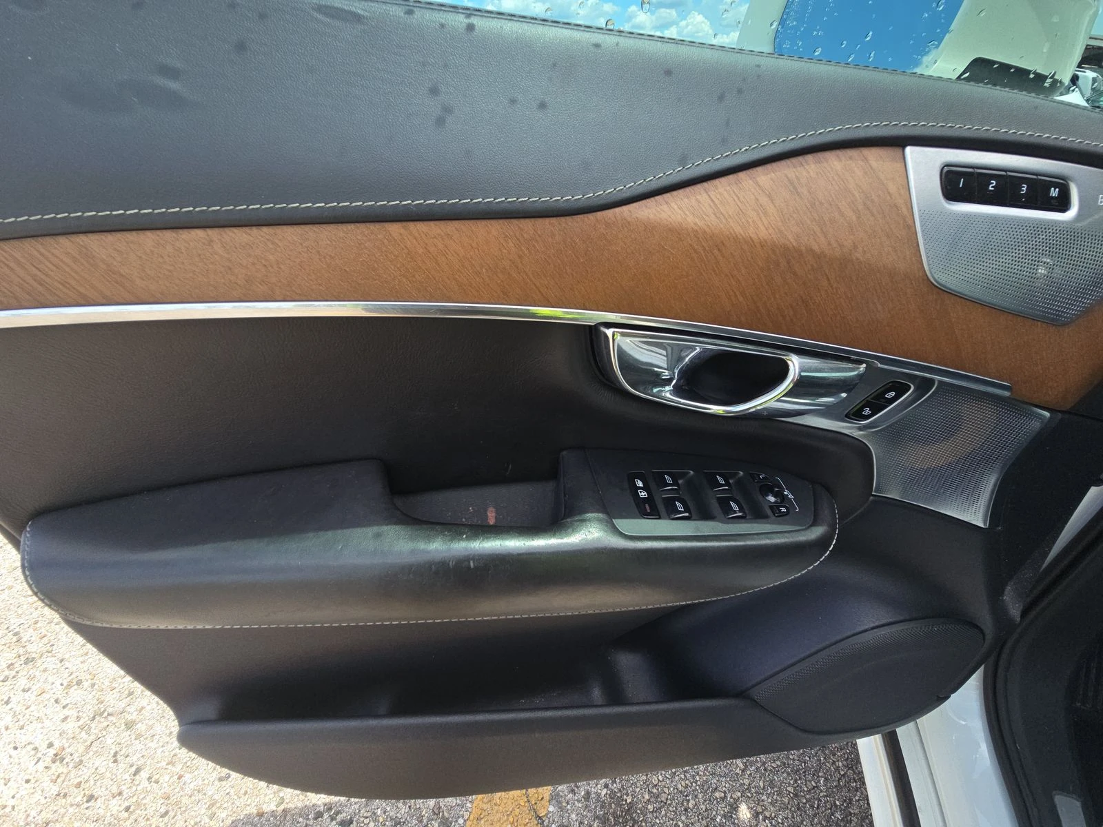 Volvo Xc90 T8* Inscription* Масаж* Bowers&Wilkins* Въздух*  - изображение 7