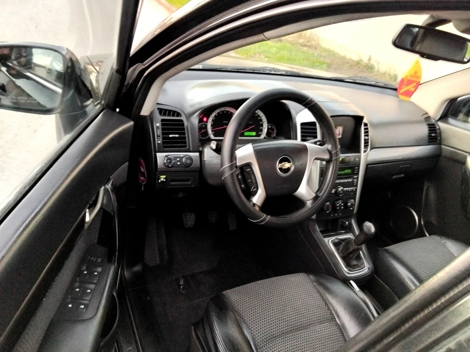 Chevrolet Captiva 2.4i+ .  . 2010. | Mobile.bg   11