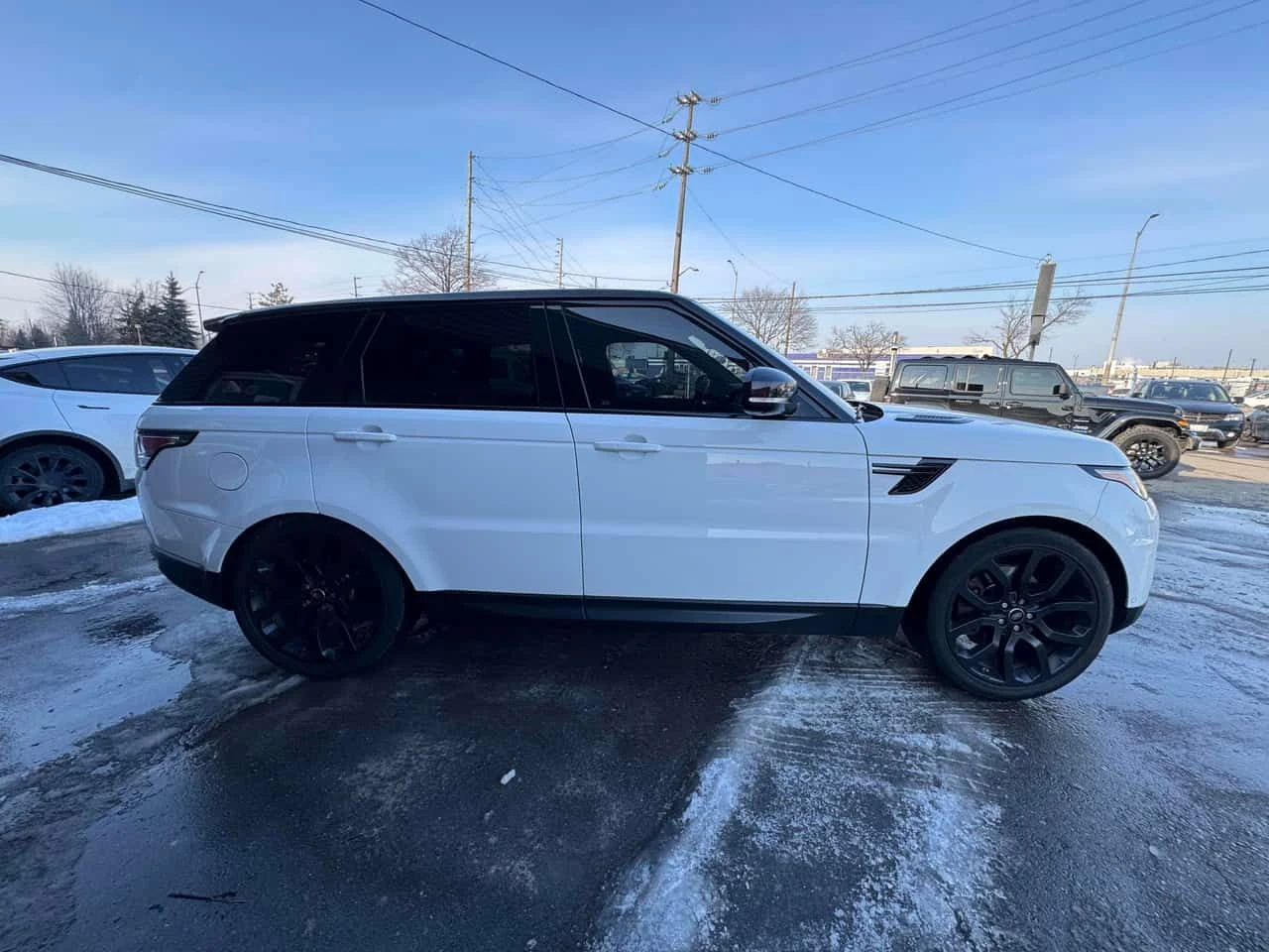 Land Rover Range Rover Sport * АВТО КРЕДИТ* ЦЕНА ДО БГ * СЕРВИЗНА ИСТОРИЯ *  - изображение 3