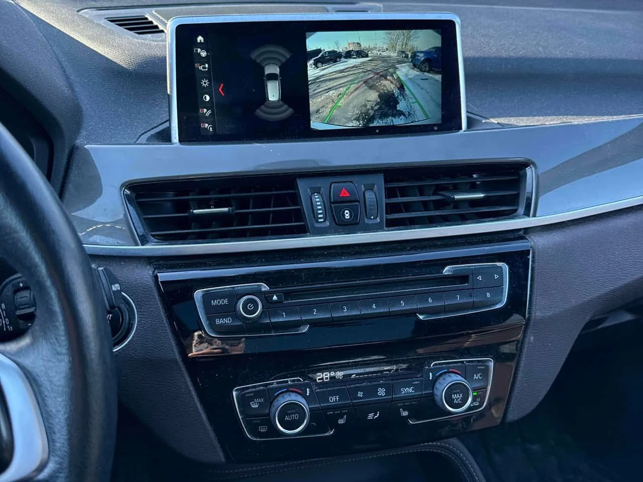 BMW X1  xDrive28i /CAMERA/ ПОДГРЕВИ , снимка 14 - Автомобили и джипове - 53854335