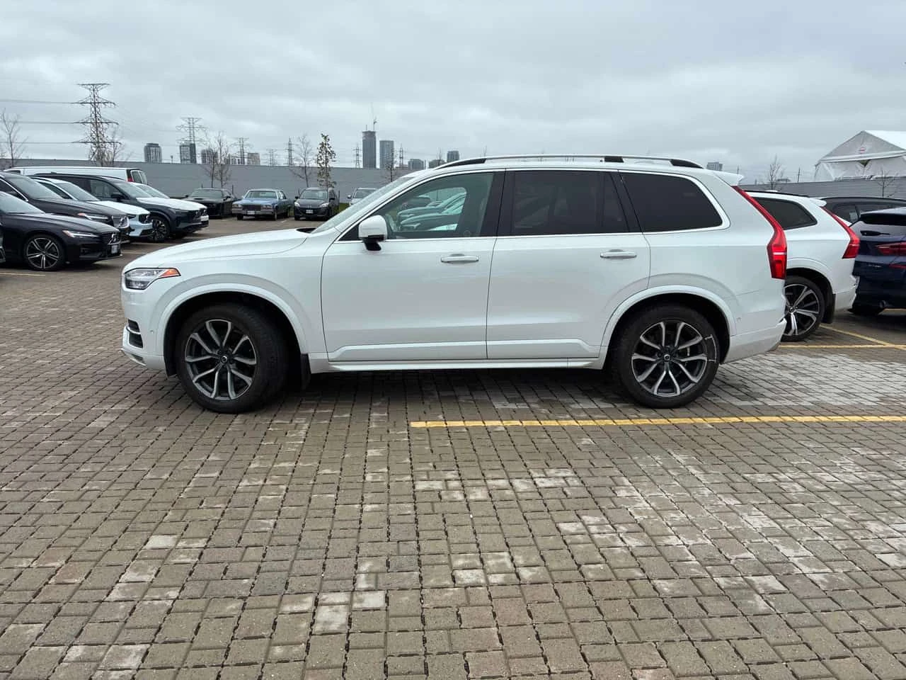 Volvo Xc90 Momentum* PANORAMA* ПОДГРЕВИ* , снимка 2 - Автомобили и джипове - 54445541