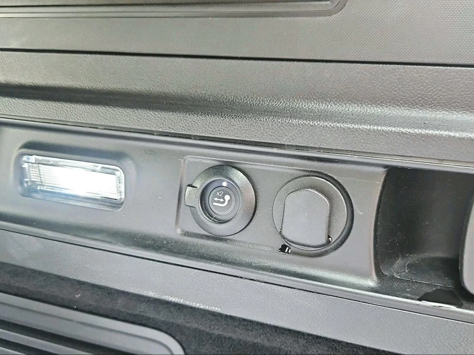 Alfa Romeo Stelvio Ti Q4/280HP/CAM/PANO/MEMO/AHK/ACC/CPLAY/LED/546q, снимка 6 - Автомобили и джипове - 55474807