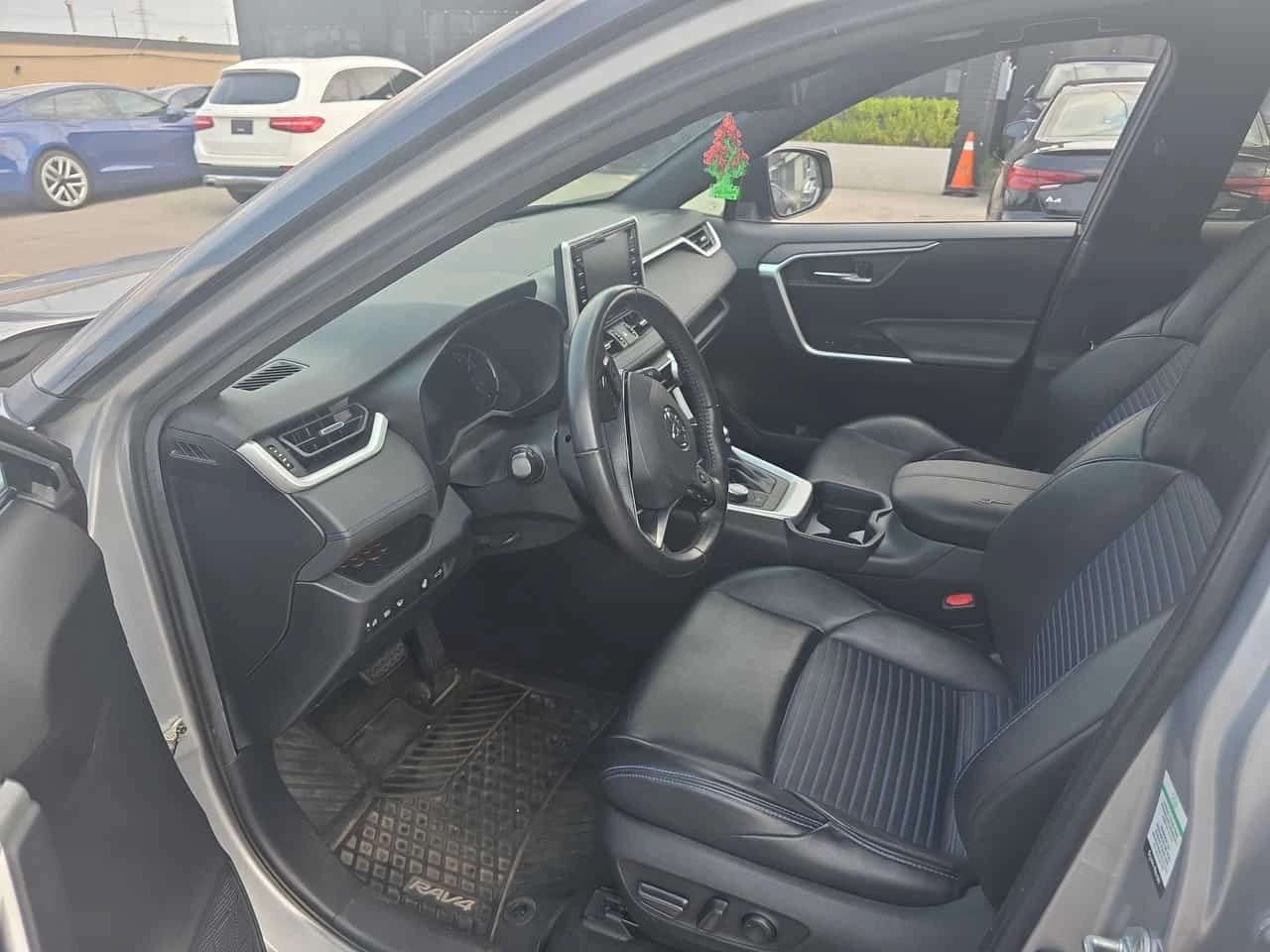 Toyota Rav4 * Hybrid XLE * CARFAX * ОПЦИЯ ЗА ФИНАНСИРАНЕ, снимка 5 - Автомобили и джипове - 55641888