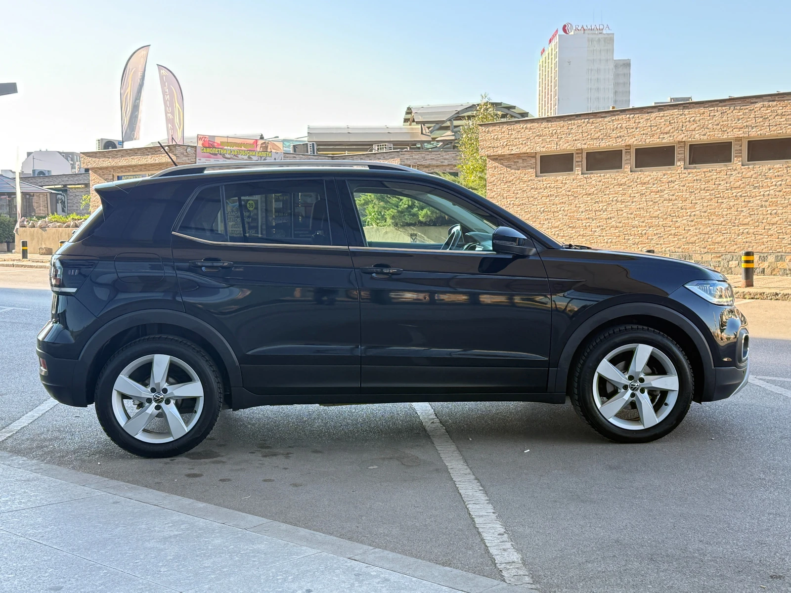 VW T-Cross 6 МЕСЕЦА ГАРАНЦИЯ/1.0TFSI 110к.с. От България!!!, снимка 6 - Автомобили и джипове - 56128943