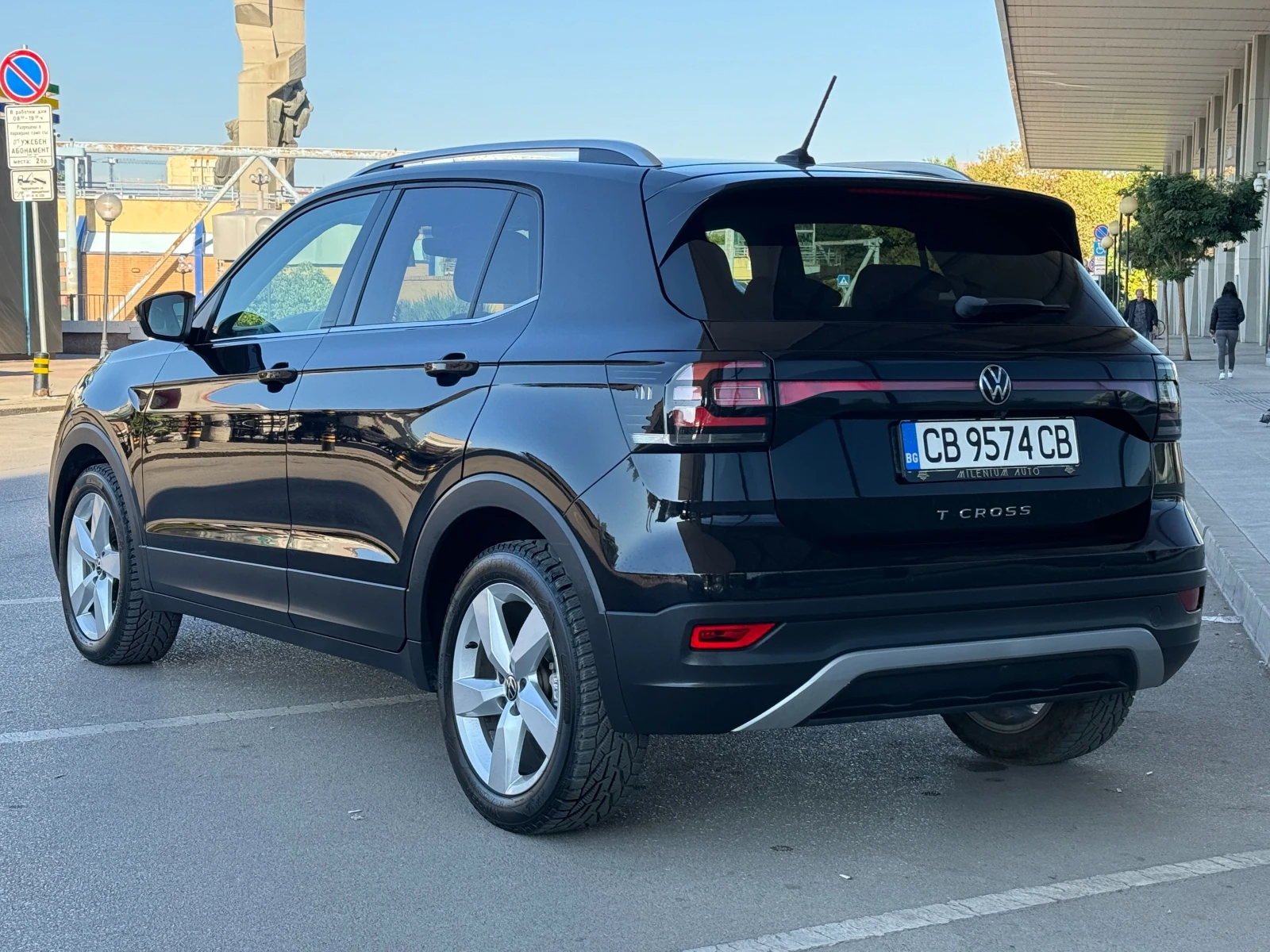 VW T-Cross 6 МЕСЕЦА ГАРАНЦИЯ/1.0TFSI 110к.с. От България!!!, снимка 3 - Автомобили и джипове - 56128943