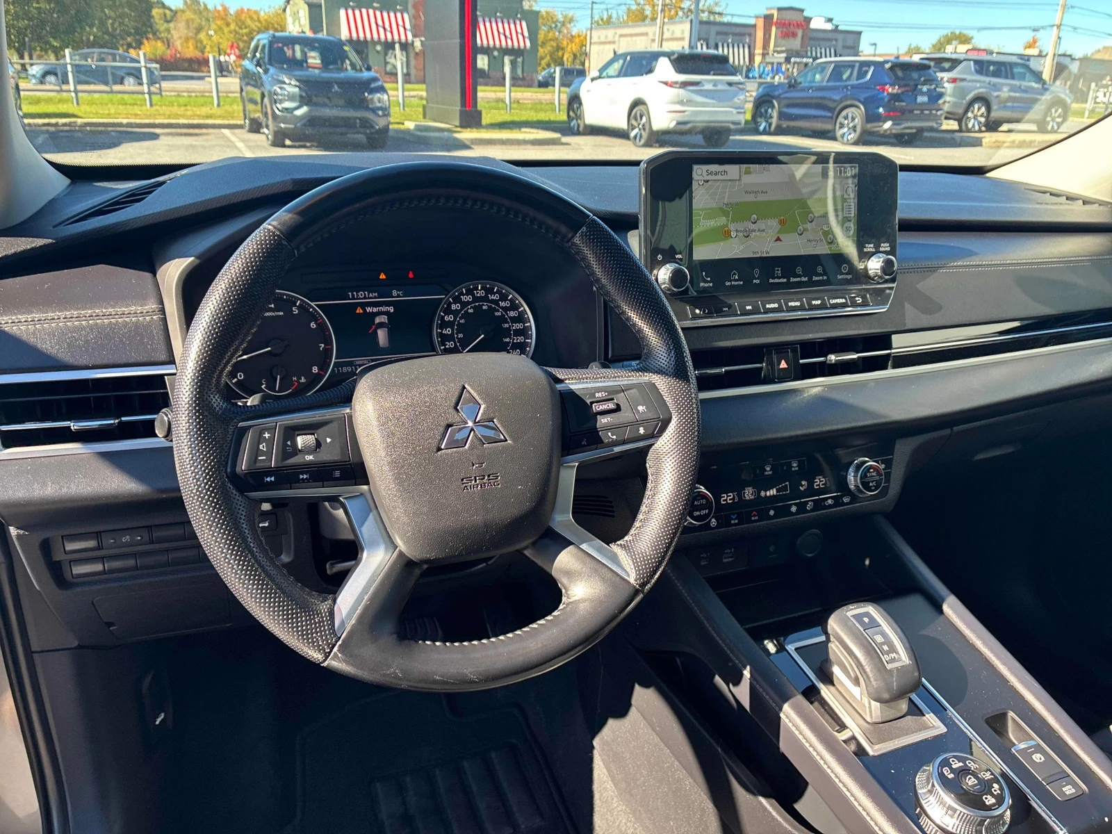 Mitsubishi Outlander AWD* Подгрев* 360 камери* Пано, снимка 8 - Автомобили и джипове - 56401460