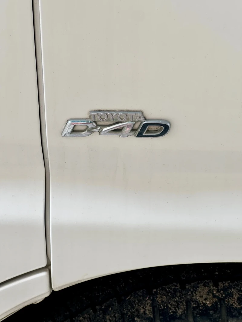 Toyota Hiace D4D, снимка 12 - Бусове и автобуси - 52531349