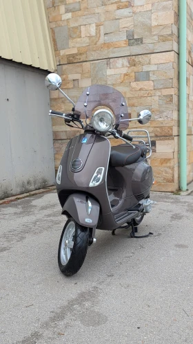 Vespa 50 LXV Serie Speciale 49cc 4t 06.2012, снимка 1