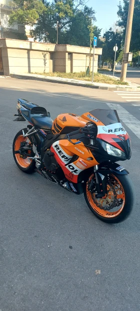     Honda Cbr