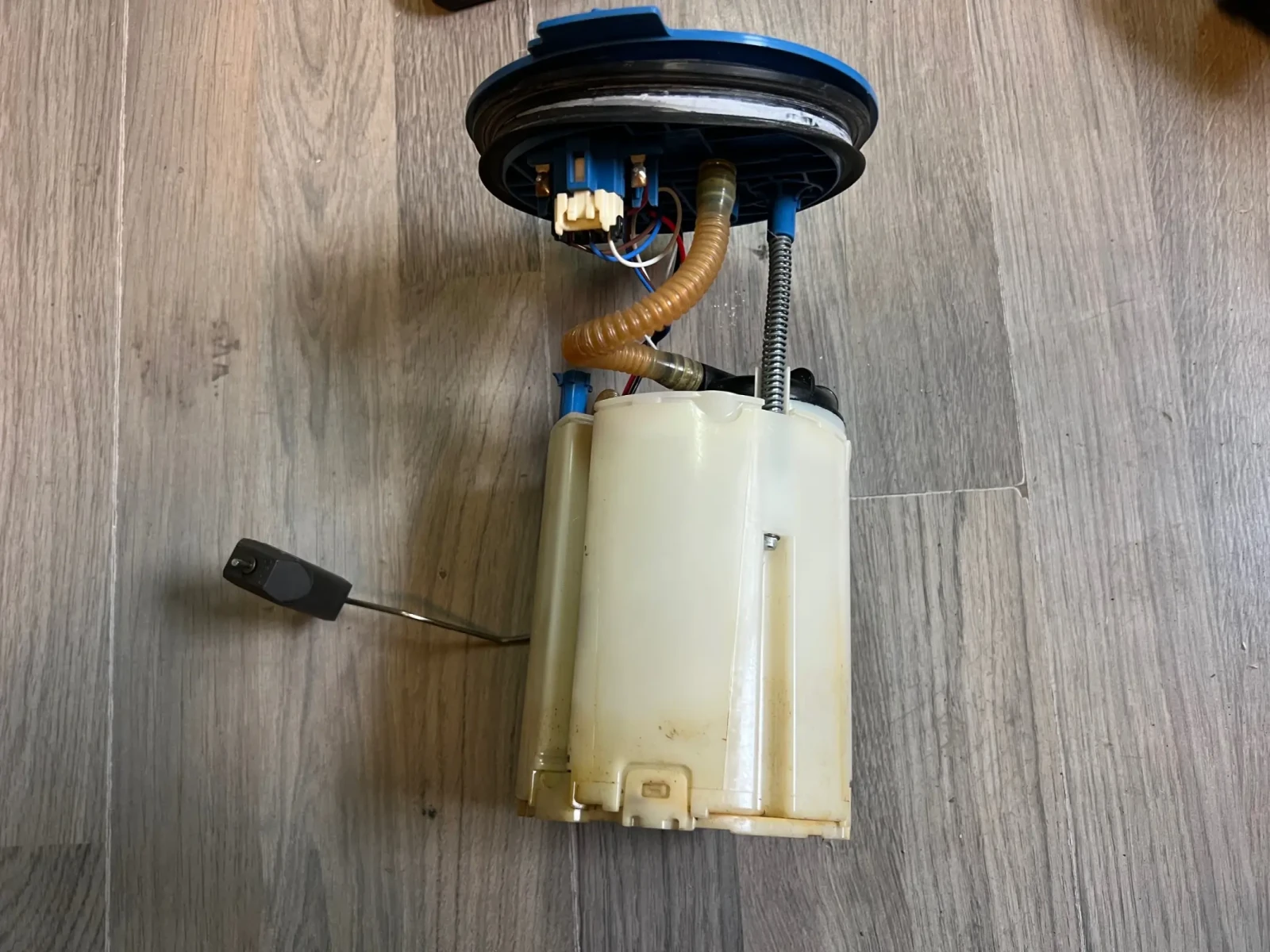 2Q0919051F  ������� ����� SEAT IBIZA 2017 1.0TSI 2Q0 919 051 F | Mobile.bg � ����������� 1