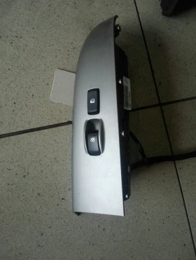 Копче-модул ел стъкло предно дясно Киа Карнивал