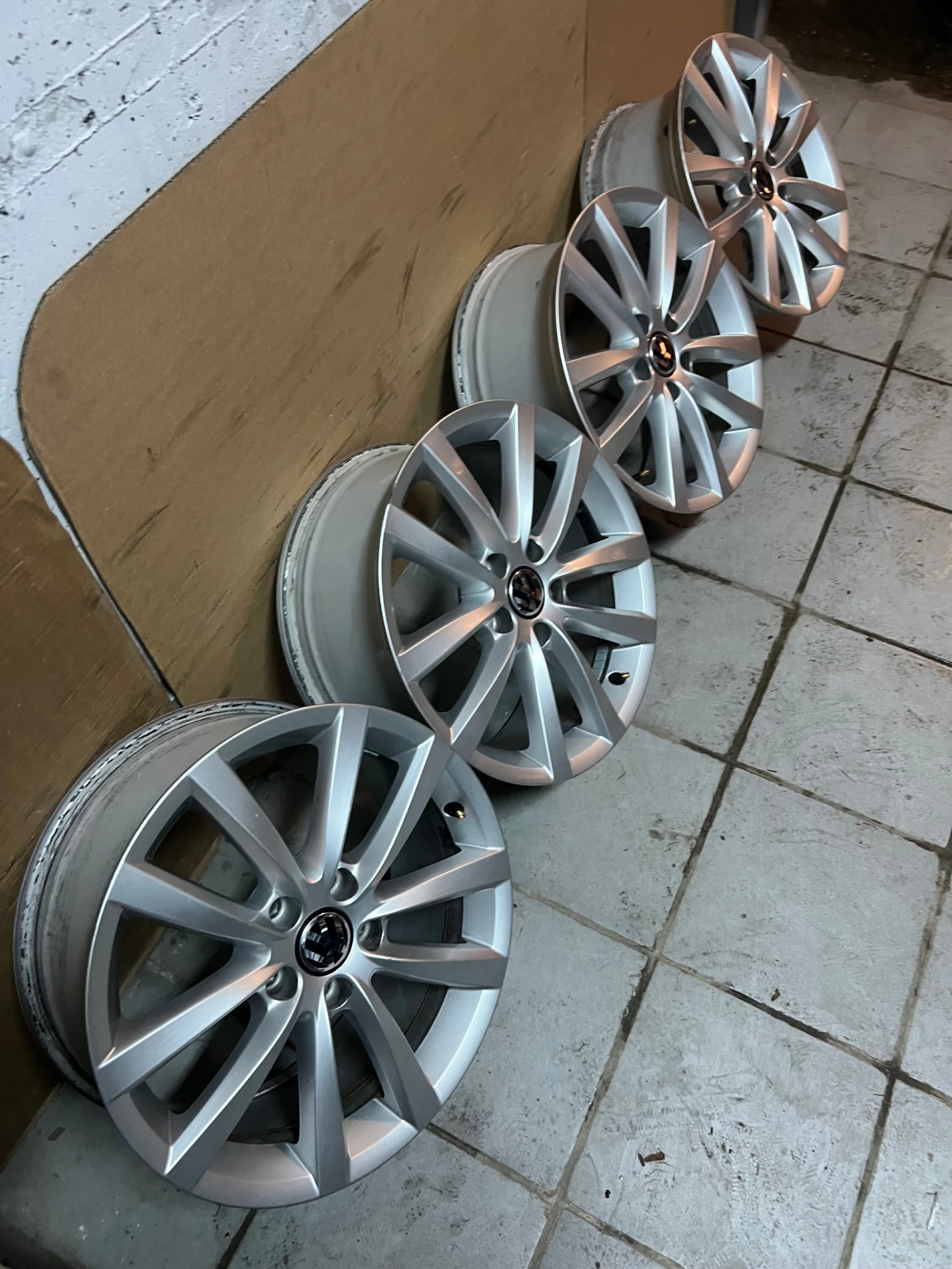 ������ | Mobile.bg � ����������� 8